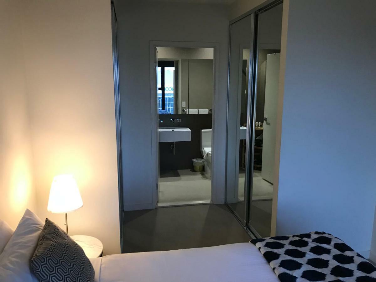 Winston Apartments Melbourne Eksteriør billede